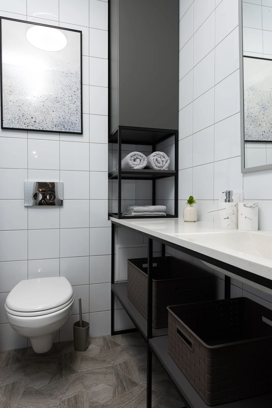 Bathroom layout and fittings